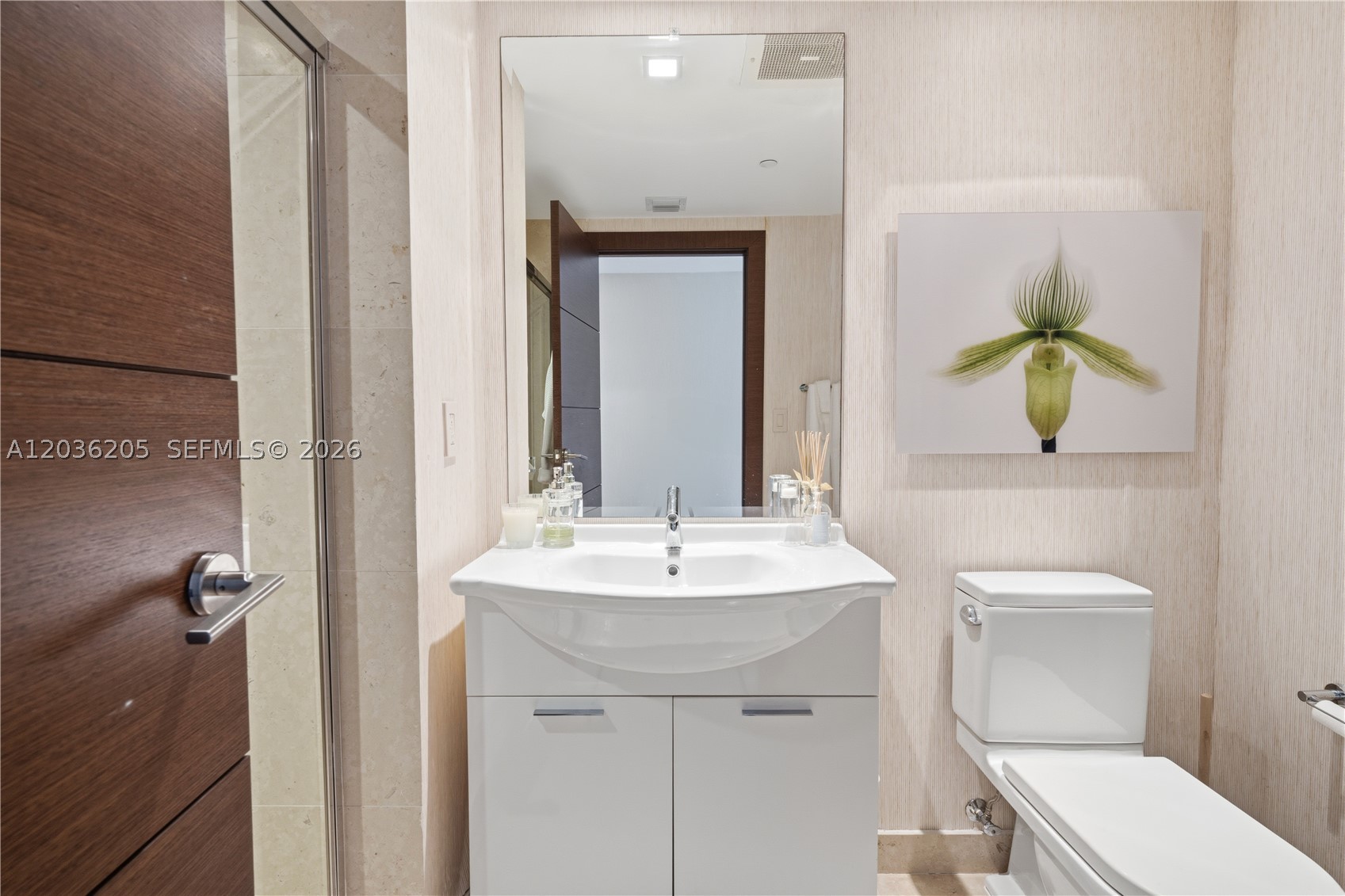 465 Brickell Ave #2101, Miami FL 33131