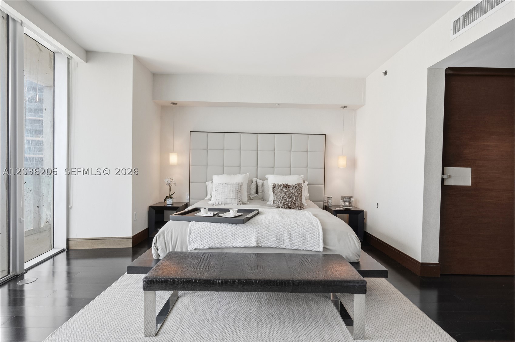 465 Brickell Ave #2101, Miami FL 33131