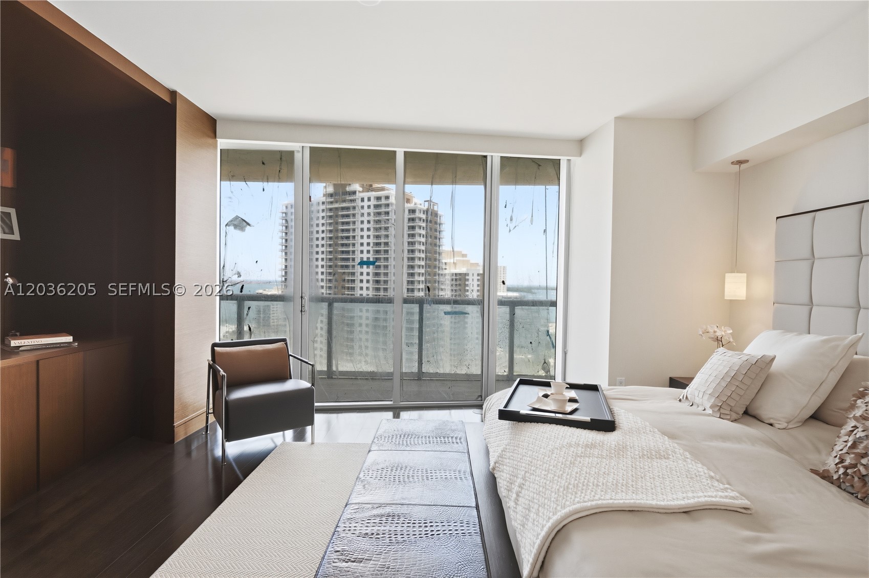 465 Brickell Ave #2101, Miami FL 33131