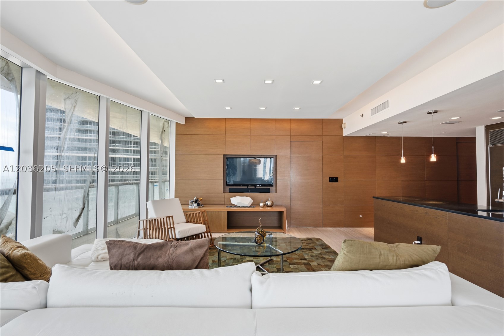 465 Brickell Ave #2101, Miami FL 33131