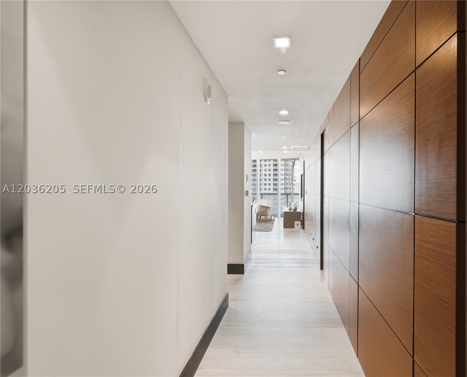 465 Brickell Ave #2101, Miami FL 33131
