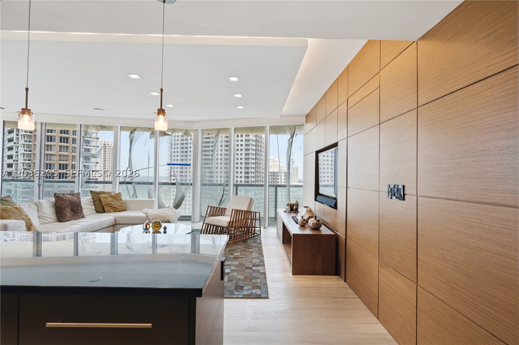 465 Brickell Ave #2101, Miami FL 33131