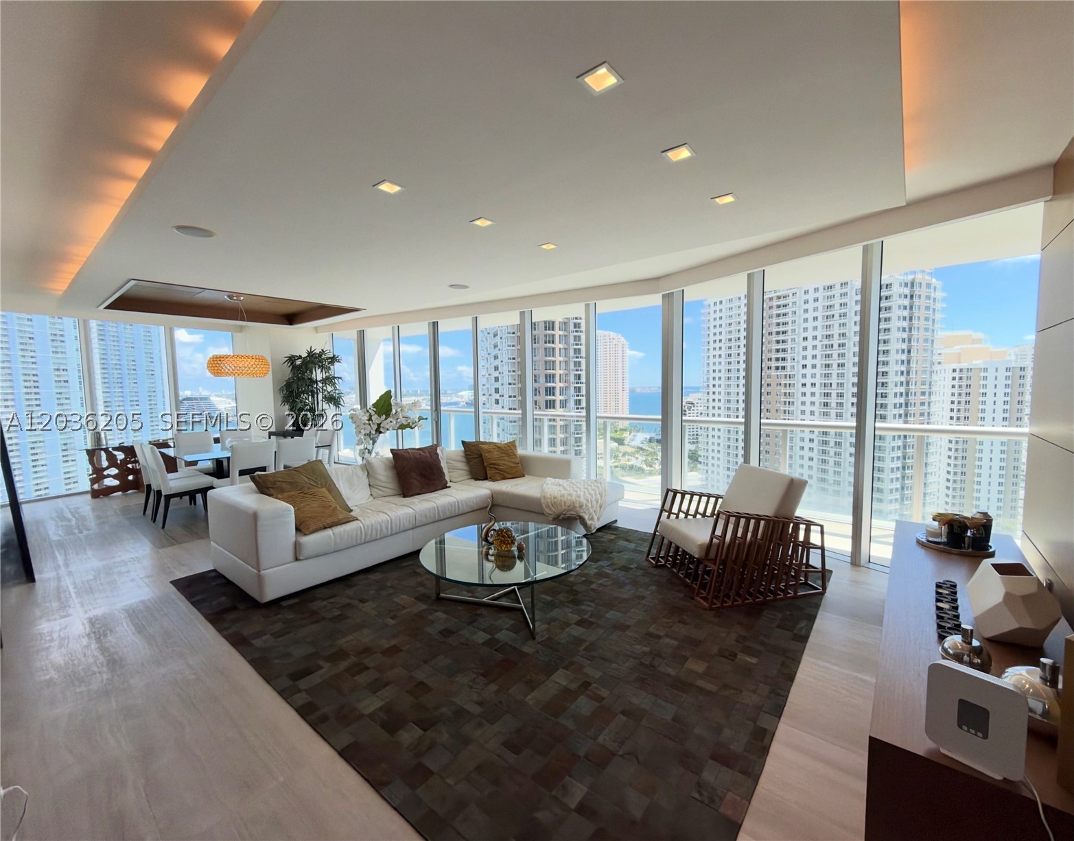465 Brickell Ave #2101, Miami FL 33131