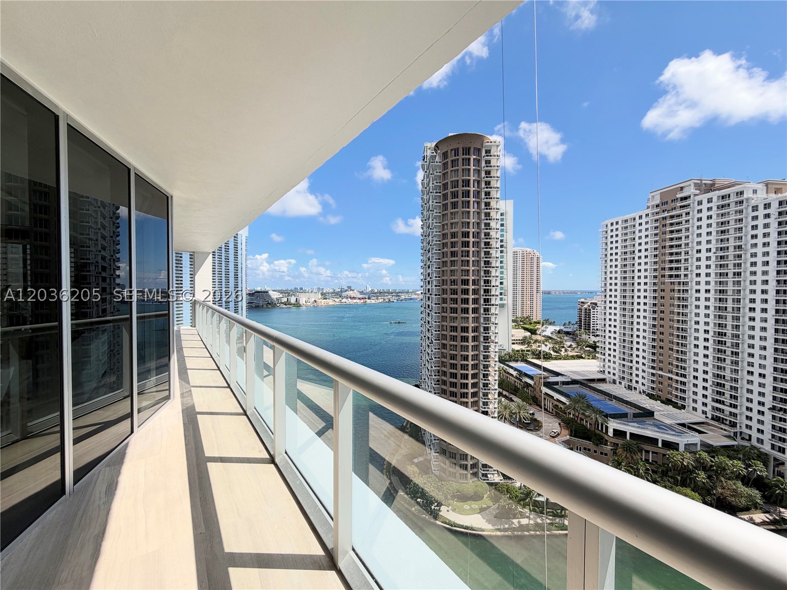 465 Brickell Ave #2101, Miami FL 33131
