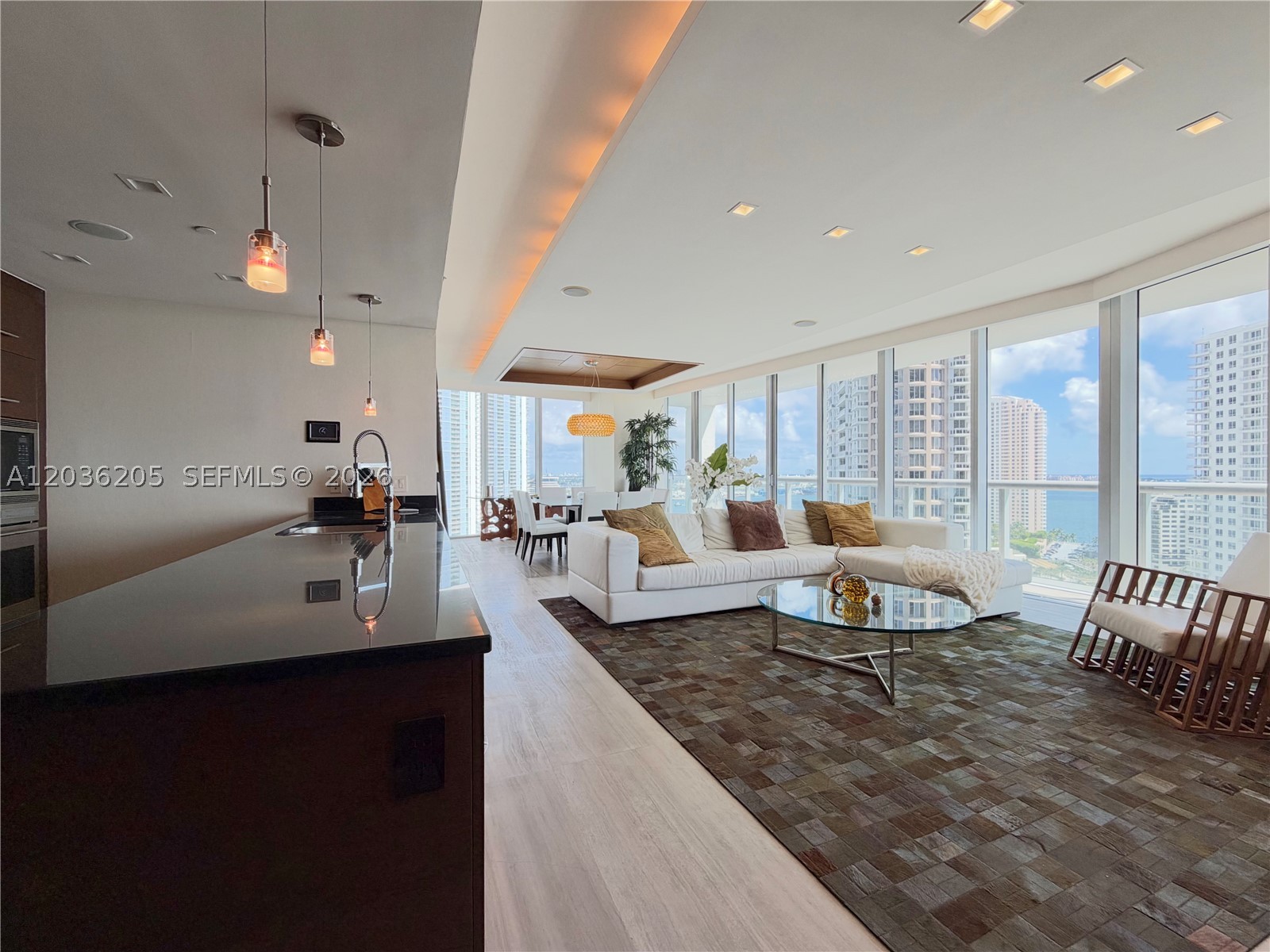 465 Brickell Ave #2101, Miami FL 33131