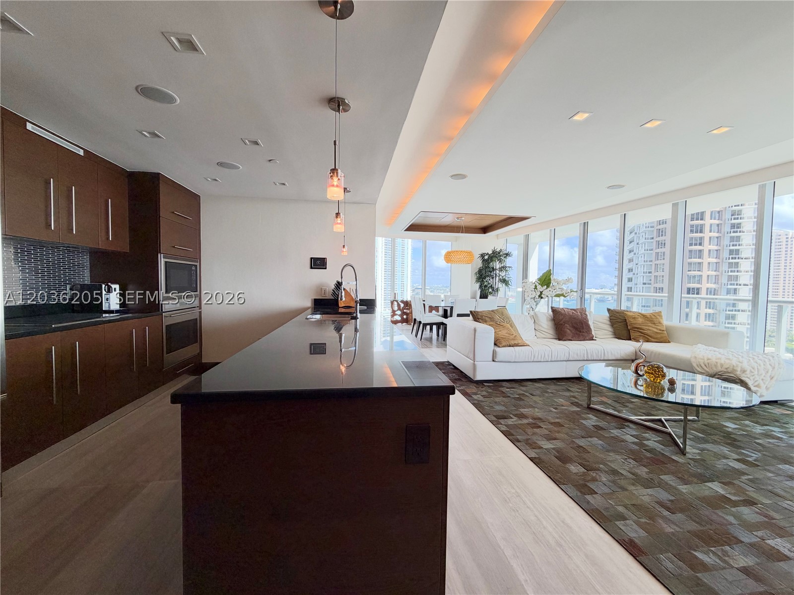 465 Brickell Ave #2101, Miami FL 33131