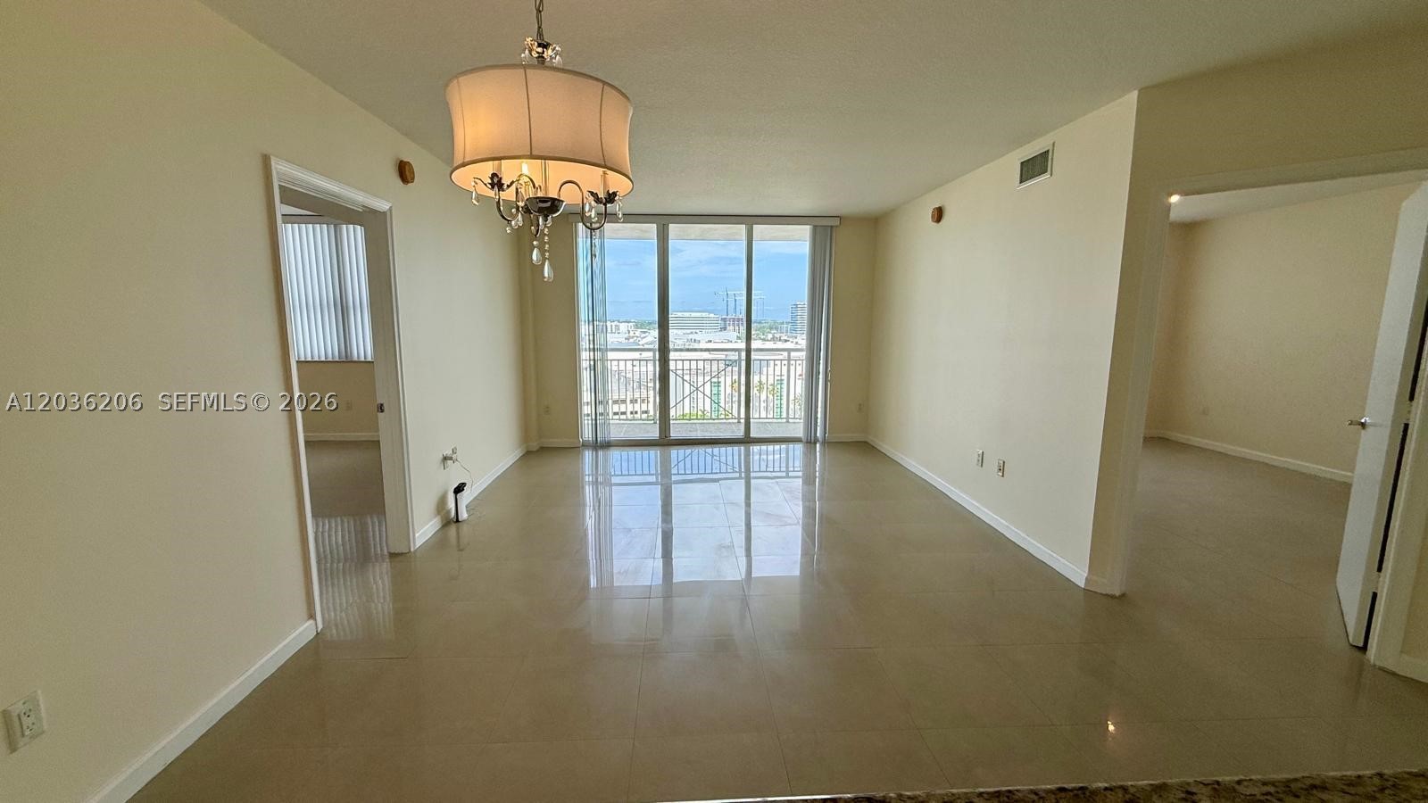 19501 W Country Club Dr #1212, Aventura FL 33180