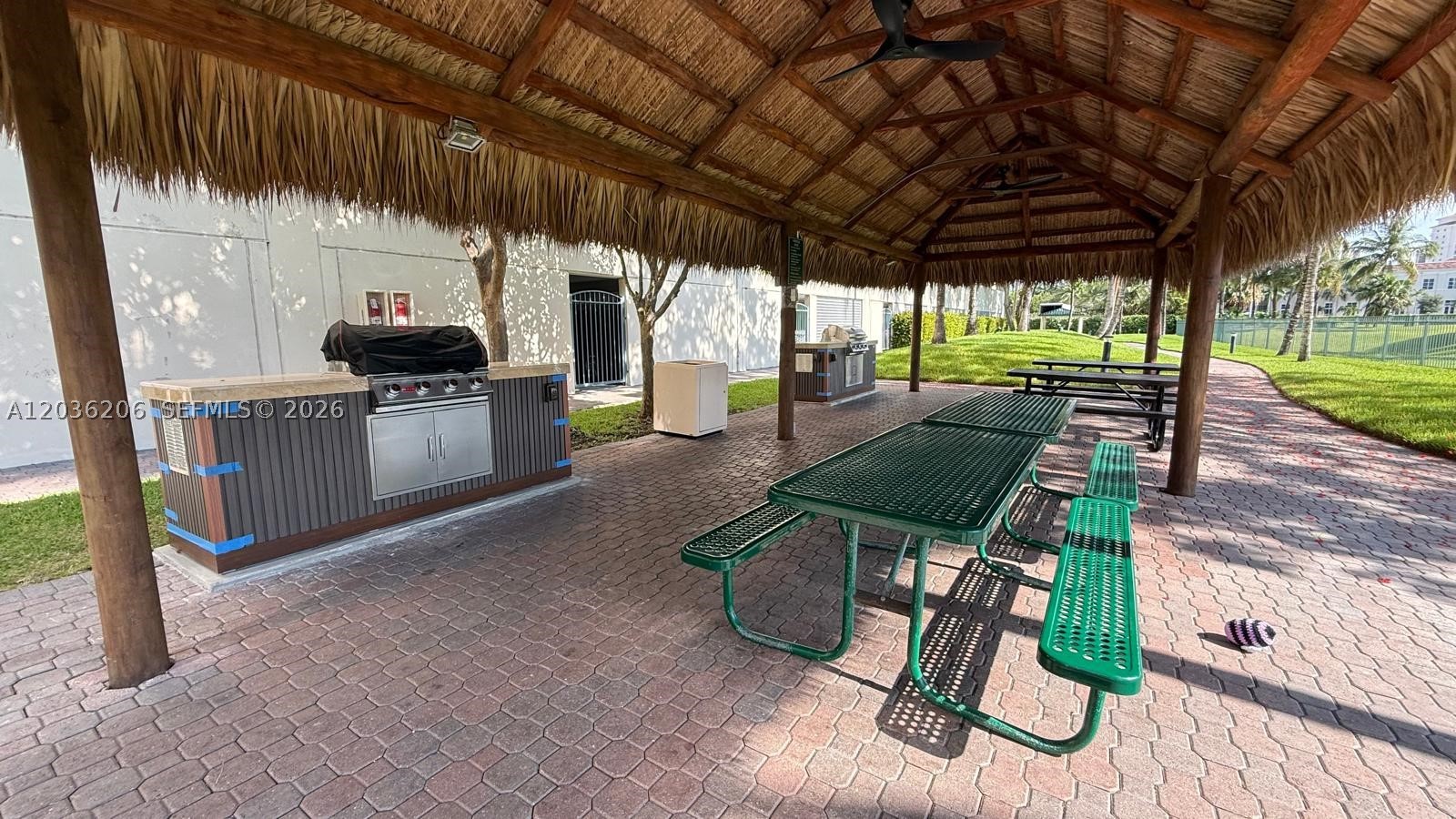19501 W Country Club Dr #1212, Aventura FL 33180