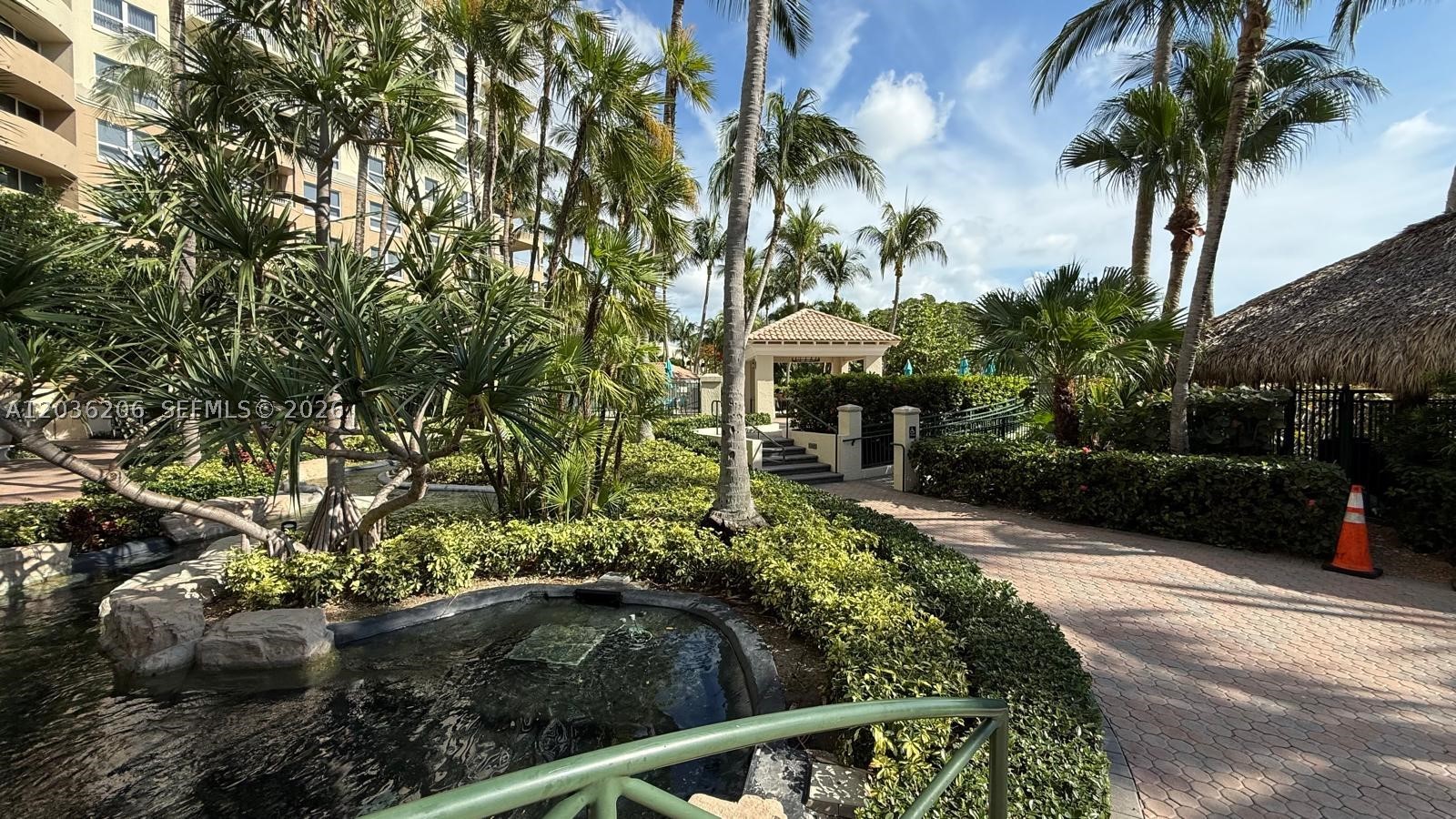 19501 W Country Club Dr #1212, Aventura FL 33180
