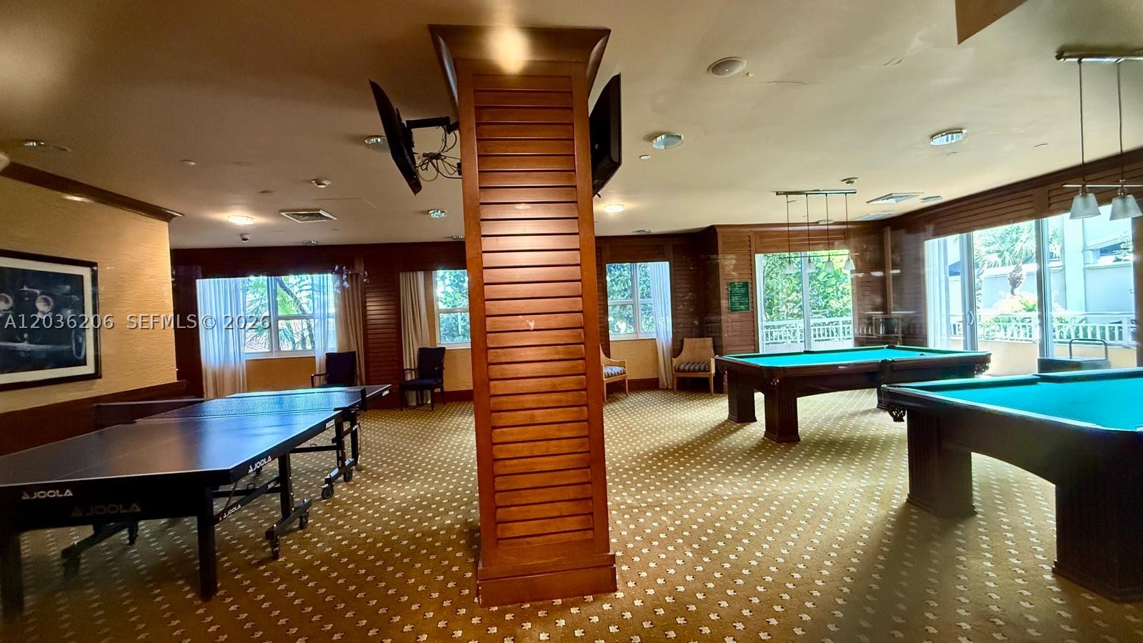 19501 W Country Club Dr #1212, Aventura FL 33180