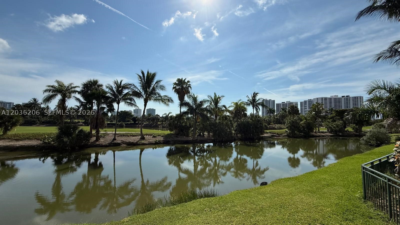 19501 W Country Club Dr #1212, Aventura FL 33180