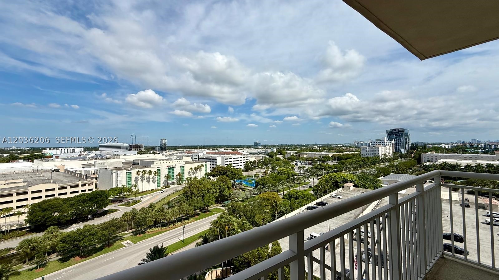 19501 W Country Club Dr #1212, Aventura FL 33180