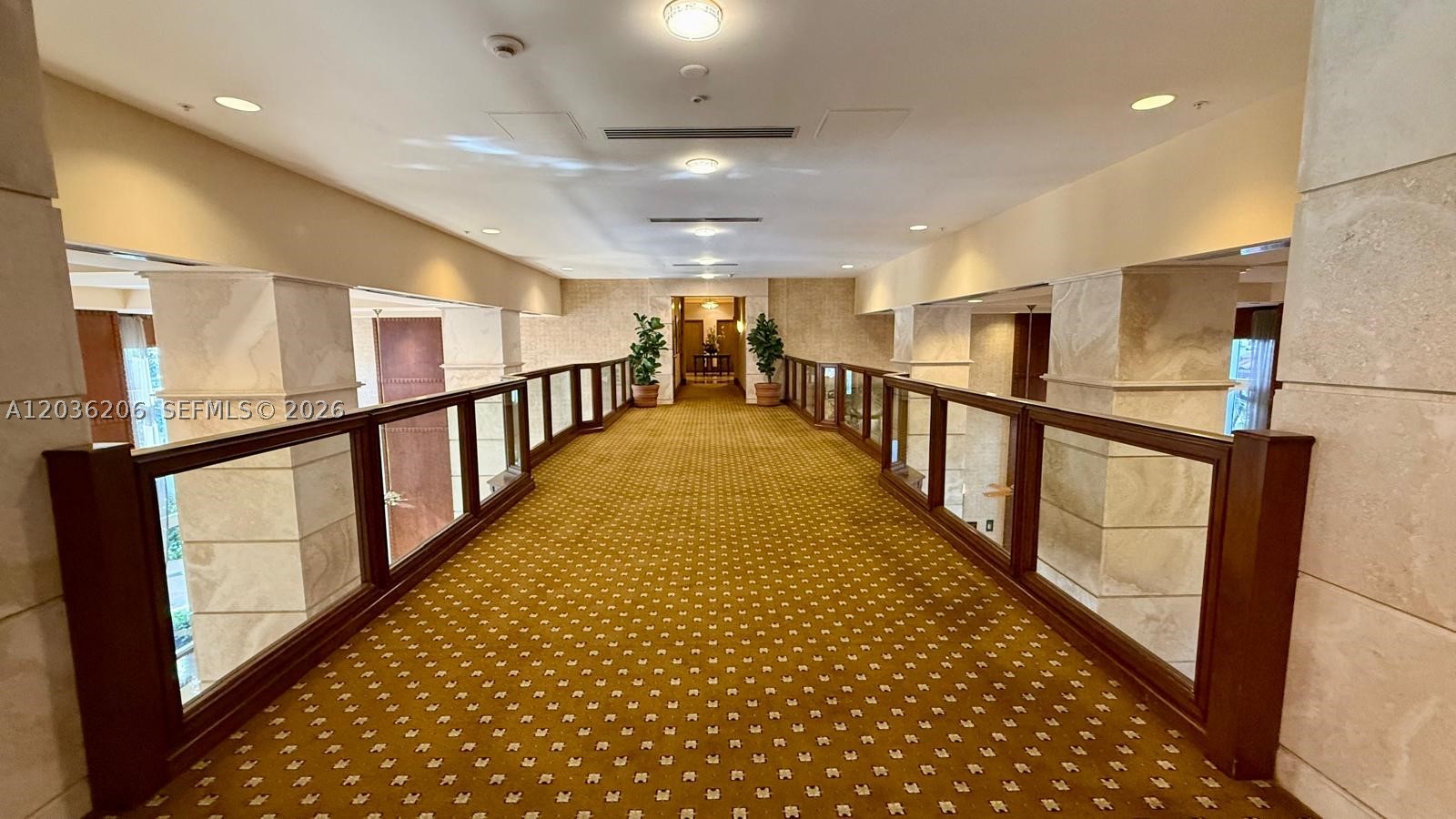 19501 W Country Club Dr #1212, Aventura FL 33180