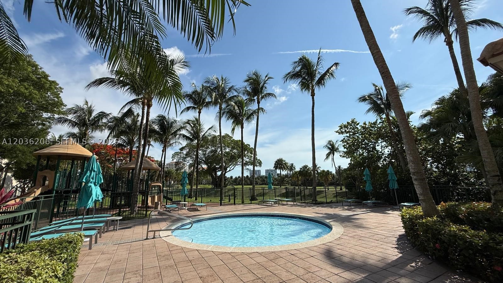 19501 W Country Club Dr #1212, Aventura FL 33180