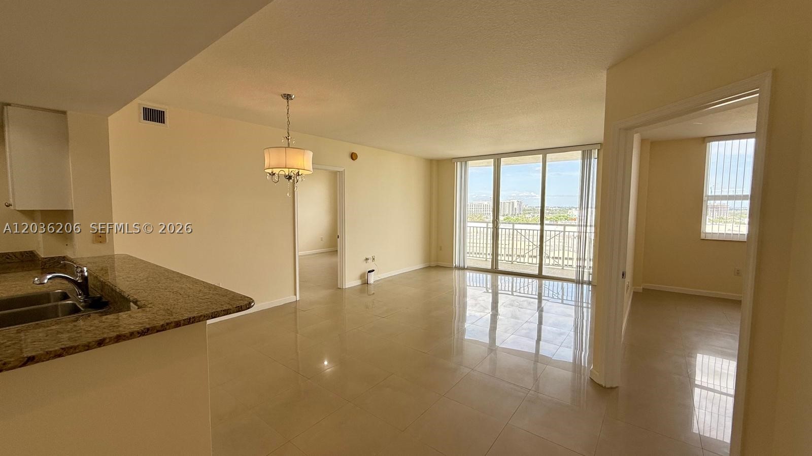 19501 W Country Club Dr #1212, Aventura FL 33180