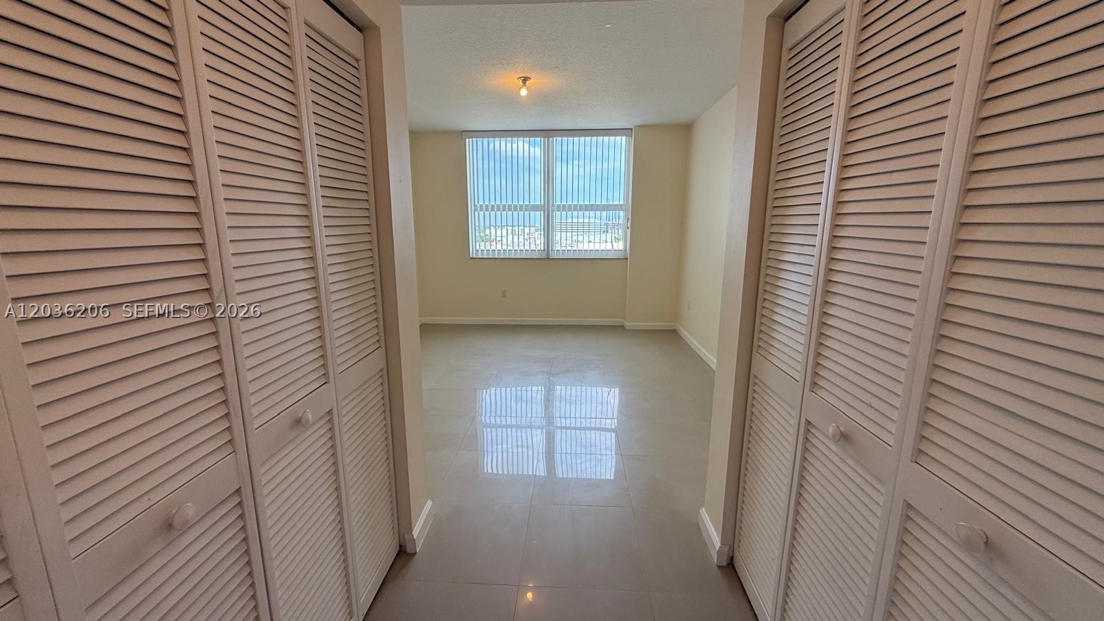19501 W Country Club Dr #1212, Aventura FL 33180