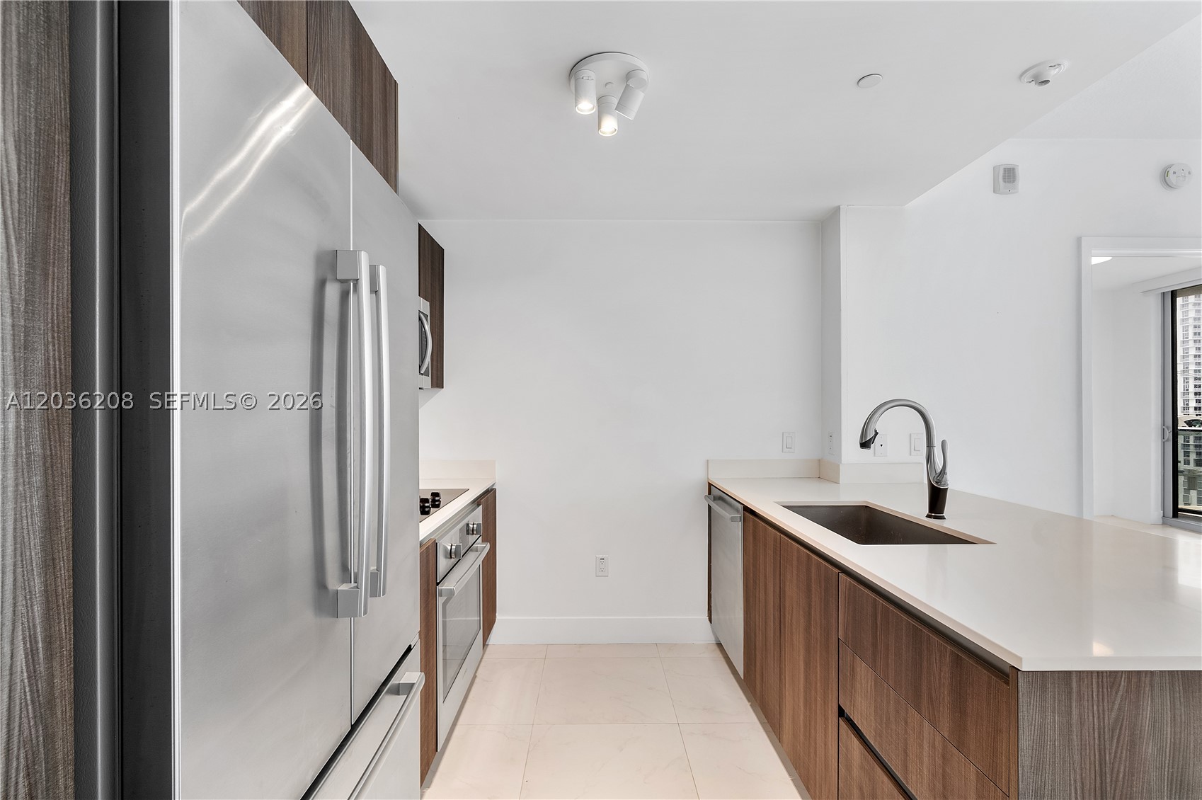 488 NE 18th St #1805, Miami FL 33132