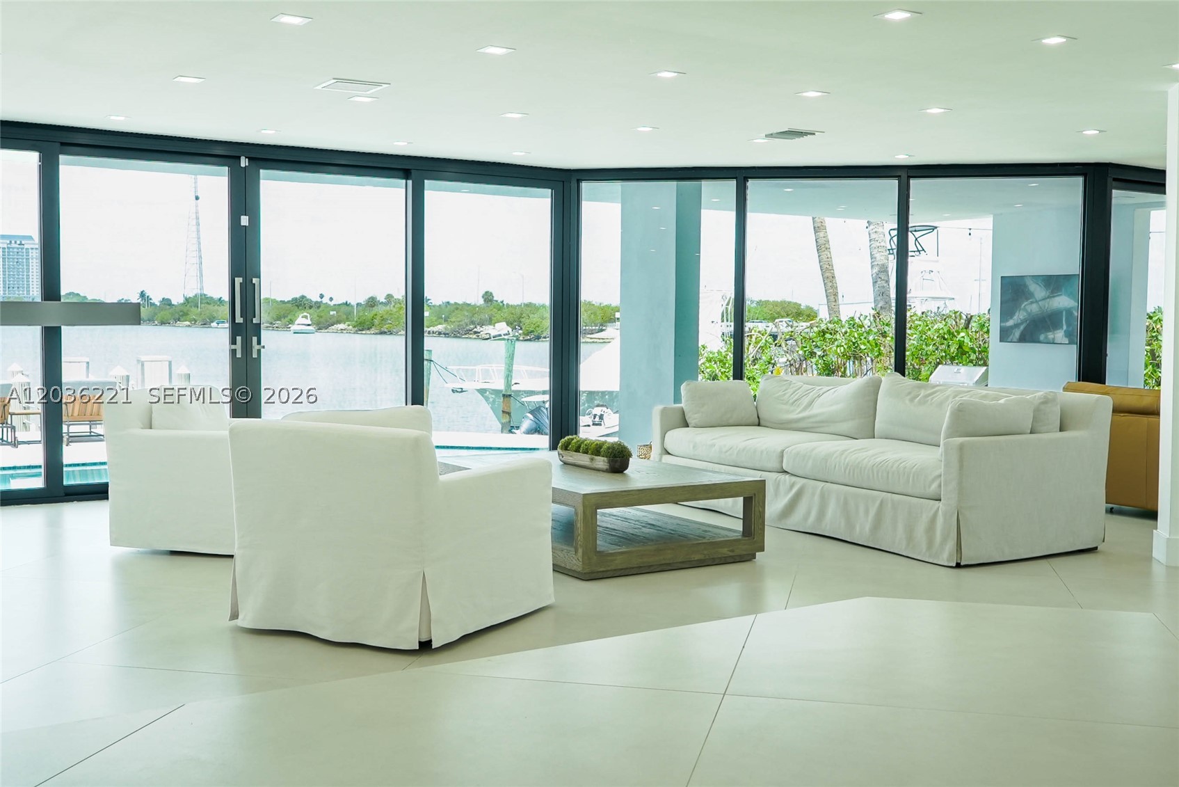 7720 Miami View Dr, North Bay Village FL 33141
