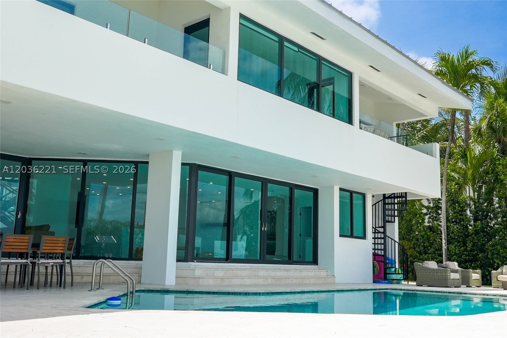 7720 Miami View Dr, North Bay Village FL 33141