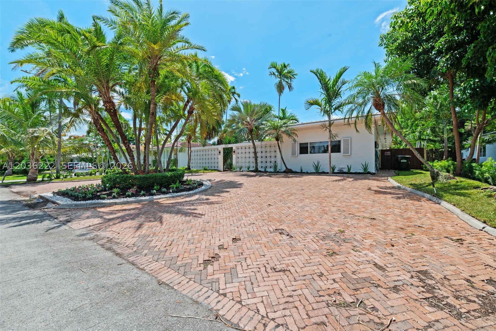 11530 NE 22nd Dr, North Miami FL 33181