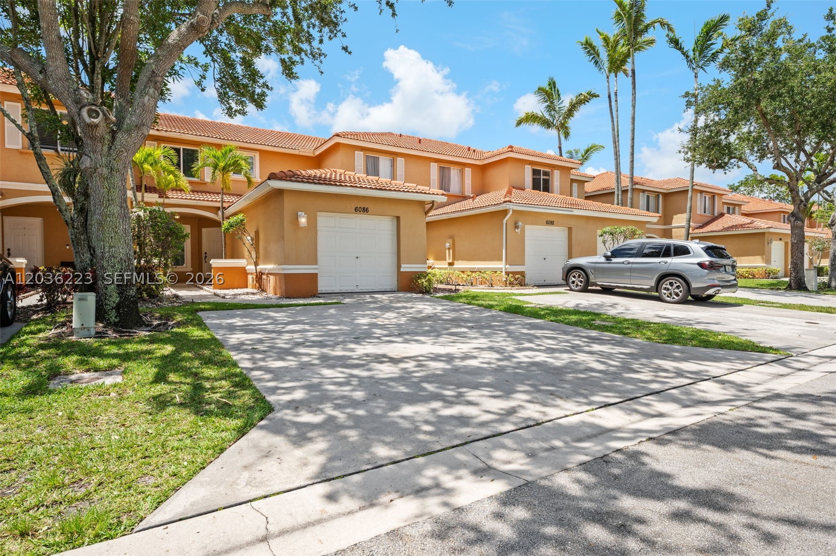 6086 Southard St, West Palm Beach FL 33411