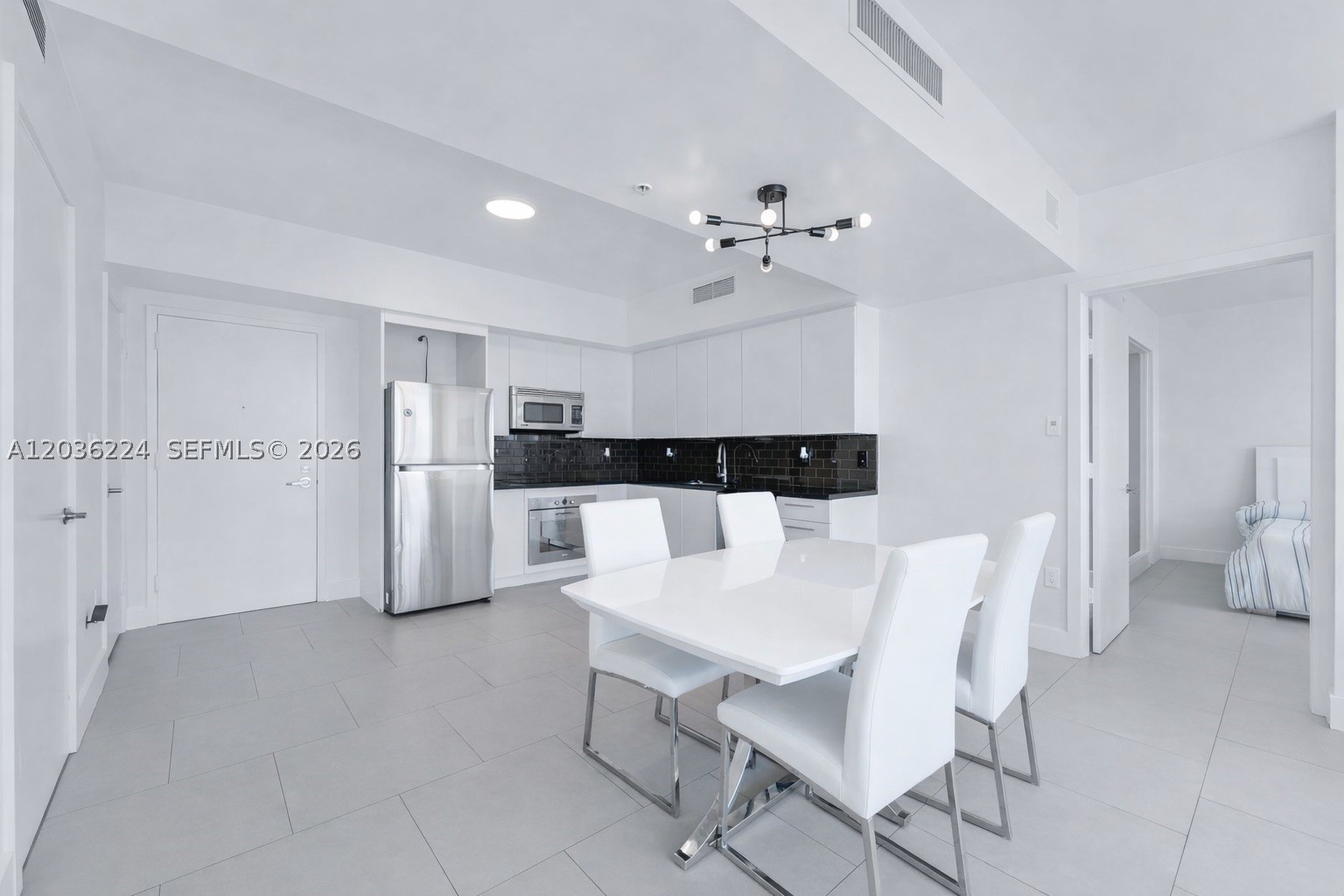 92 SW 3rd St #3611, Miami FL 33130