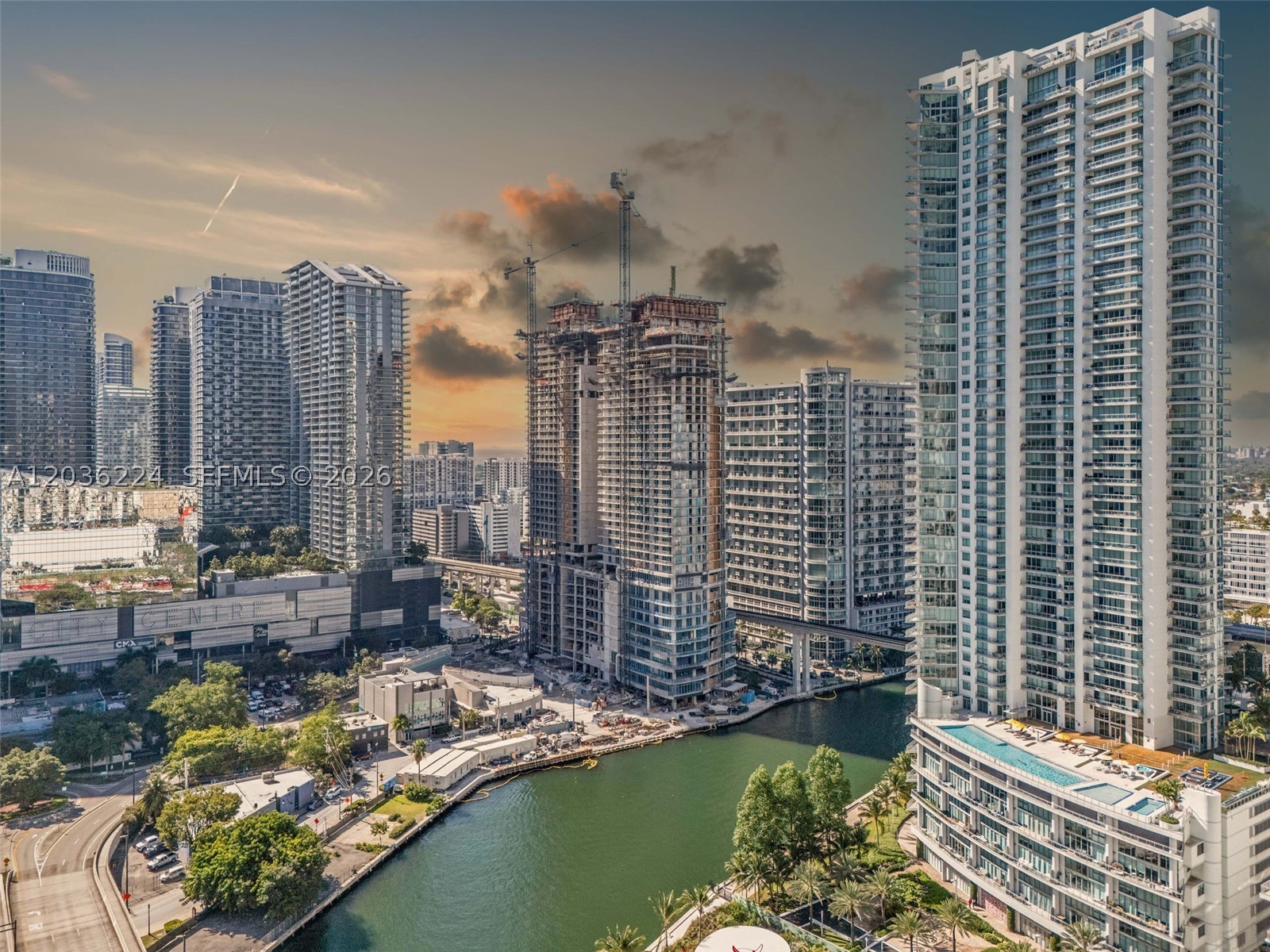 92 SW 3rd St #3611, Miami FL 33130