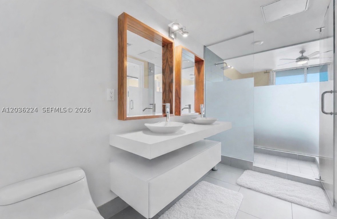 92 SW 3rd St #3611, Miami FL 33130