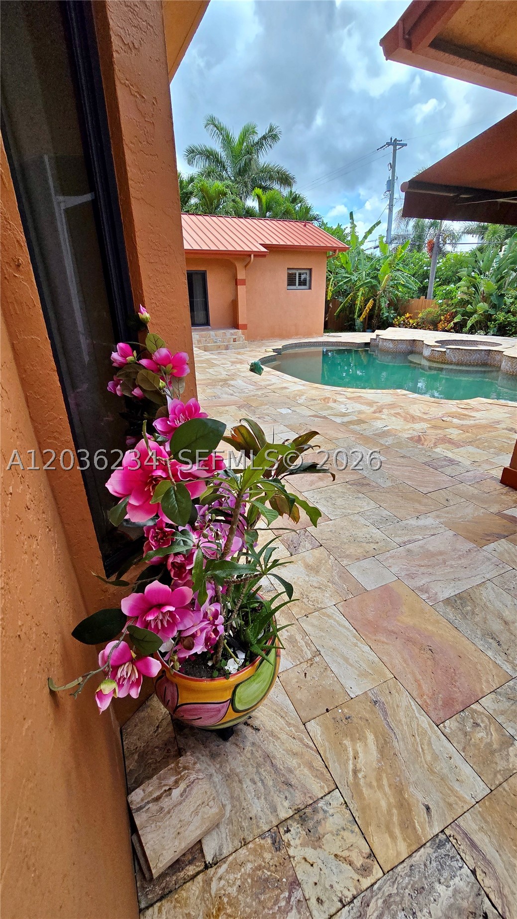 741 Tyler St, Hollywood FL 33019