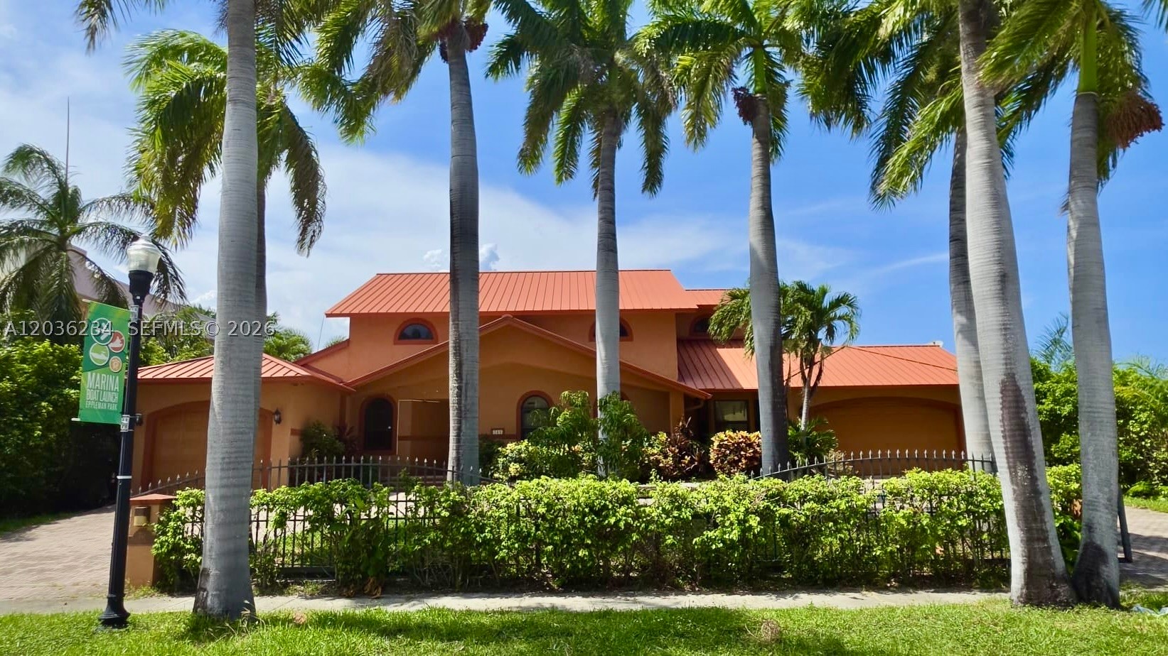 741 Tyler St, Hollywood FL 33019