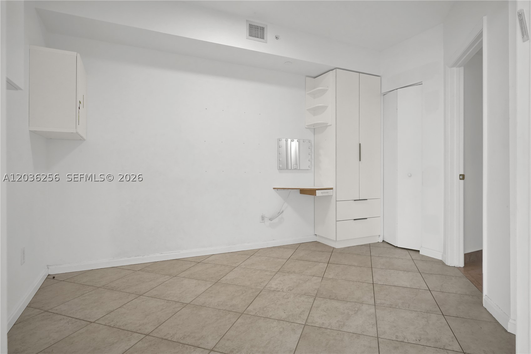 4779 Collins Ave #506, Miami Beach FL 33140