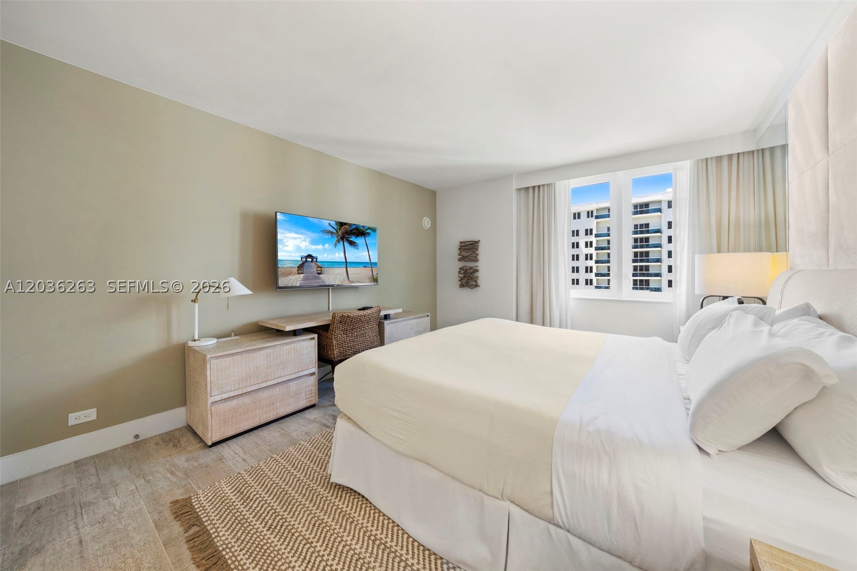 102 24th St #1210, Miami Beach FL 33139
