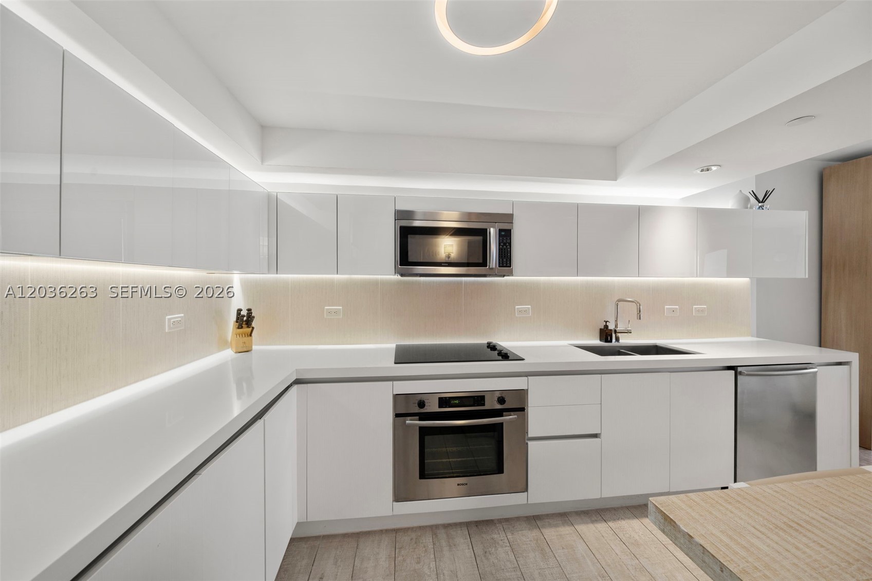 102 24th St #1210, Miami Beach FL 33139