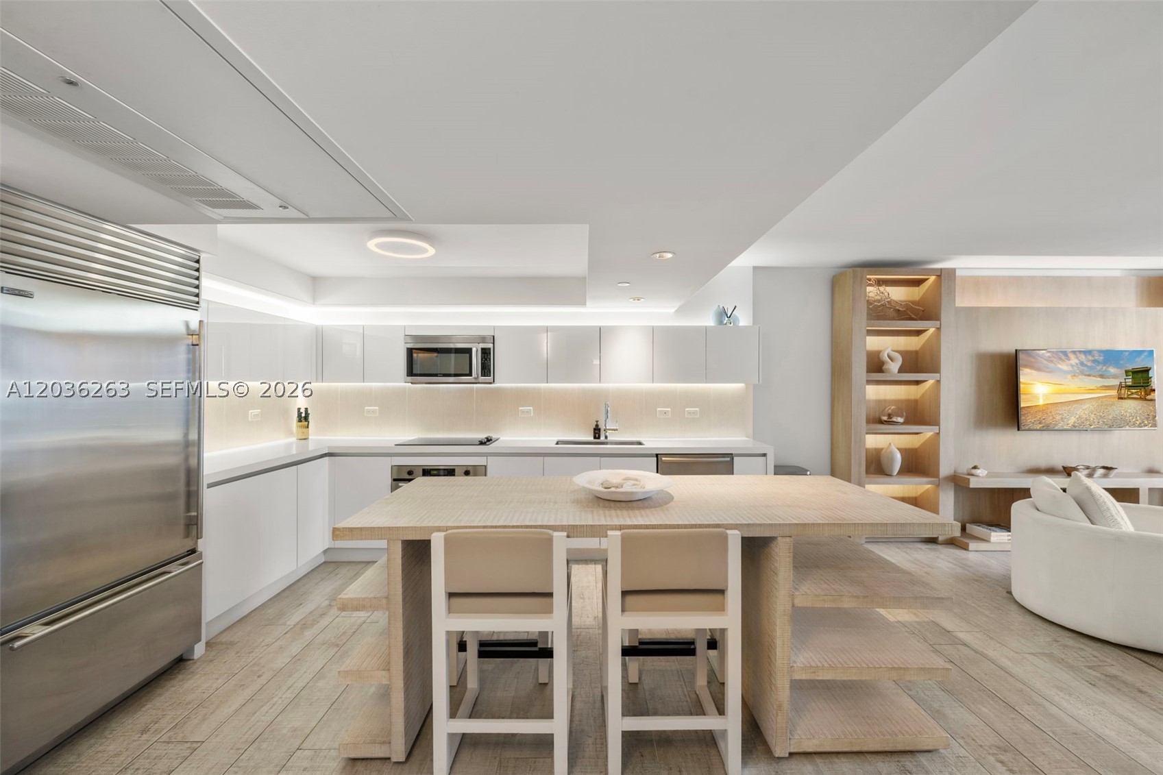 102 24th St #1210, Miami Beach FL 33139