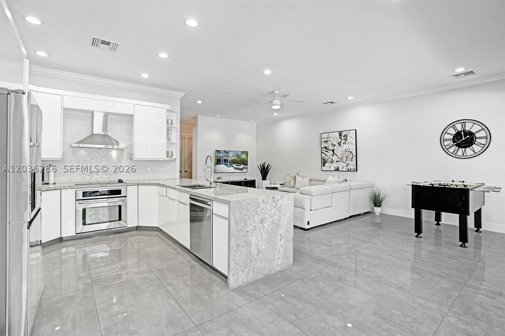 453 SW 5th Ave, Fort Lauderdale FL 33315