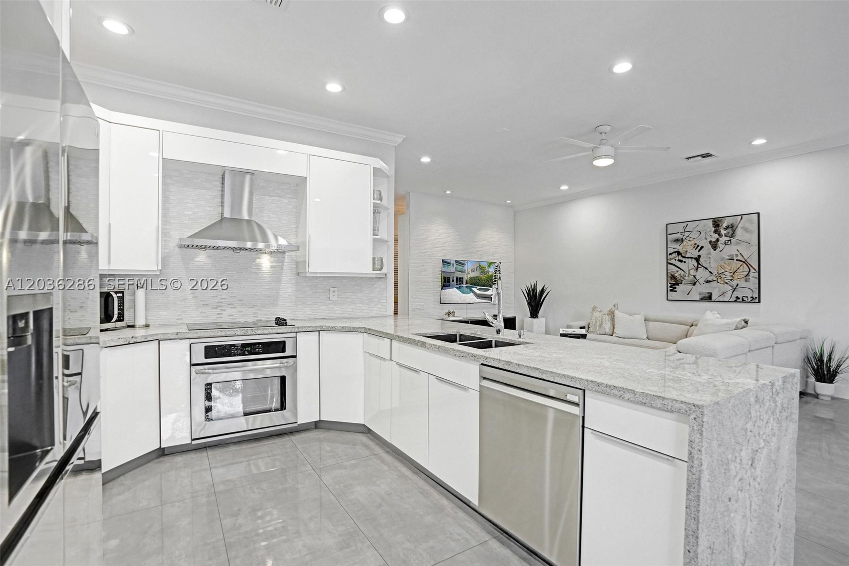 453 SW 5th Ave, Fort Lauderdale FL 33315