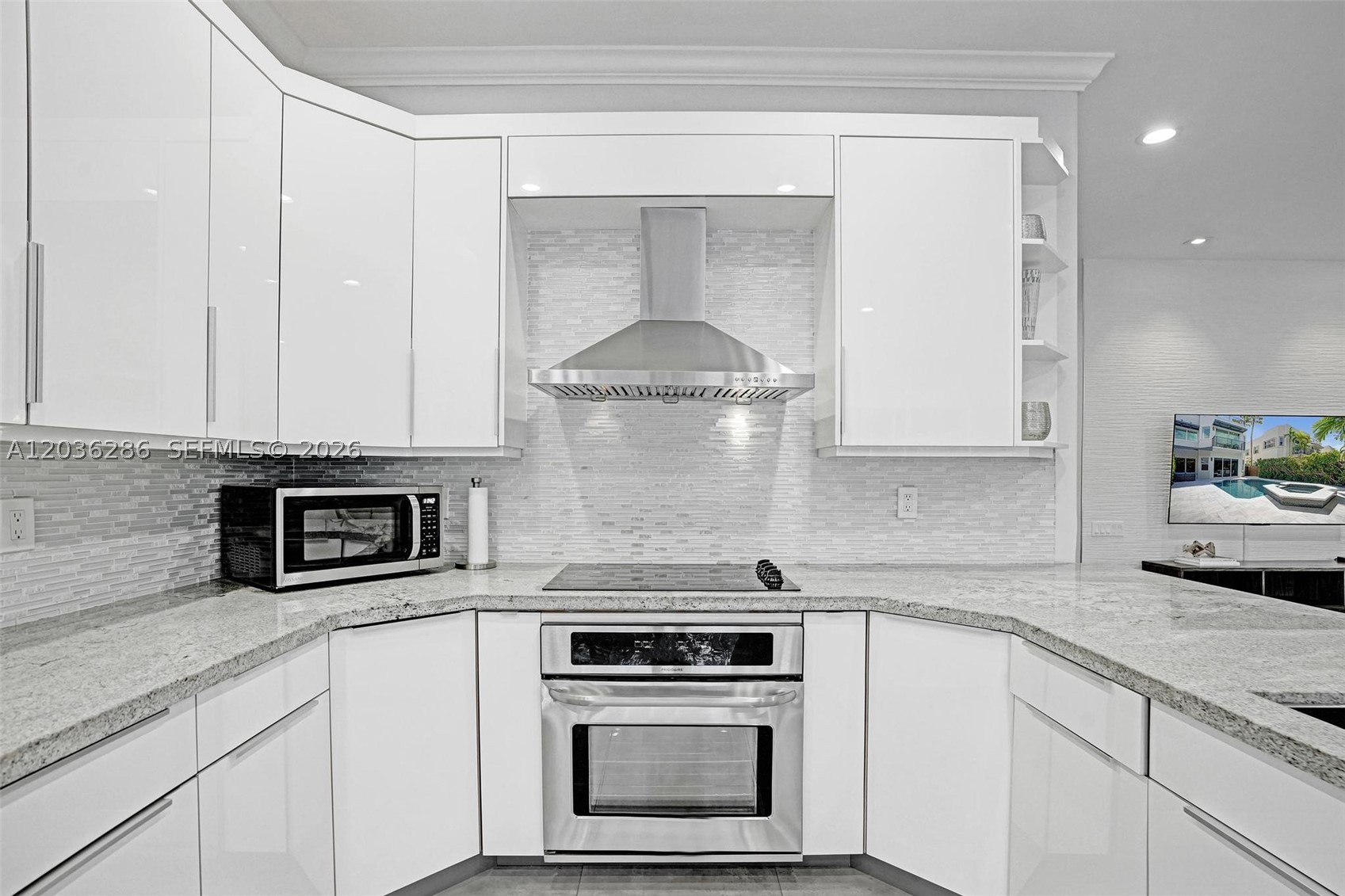 453 SW 5th Ave, Fort Lauderdale FL 33315