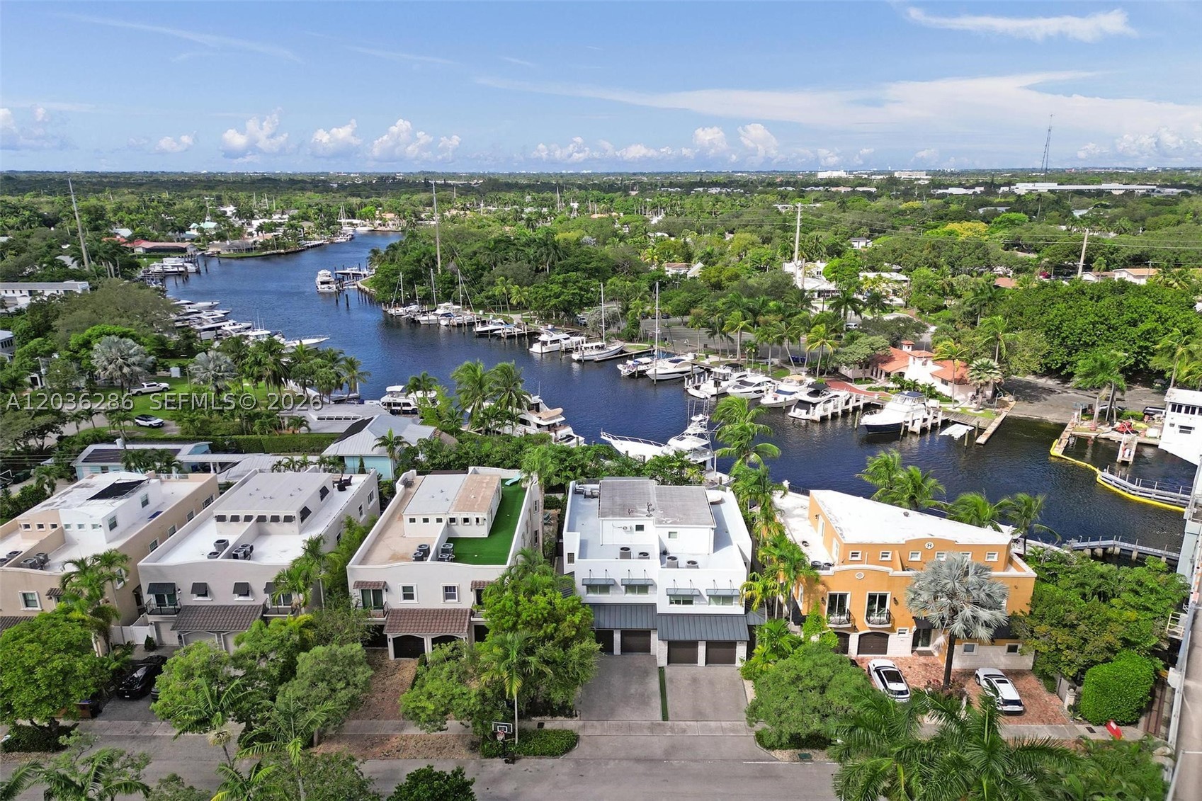 453 SW 5th Ave, Fort Lauderdale FL 33315