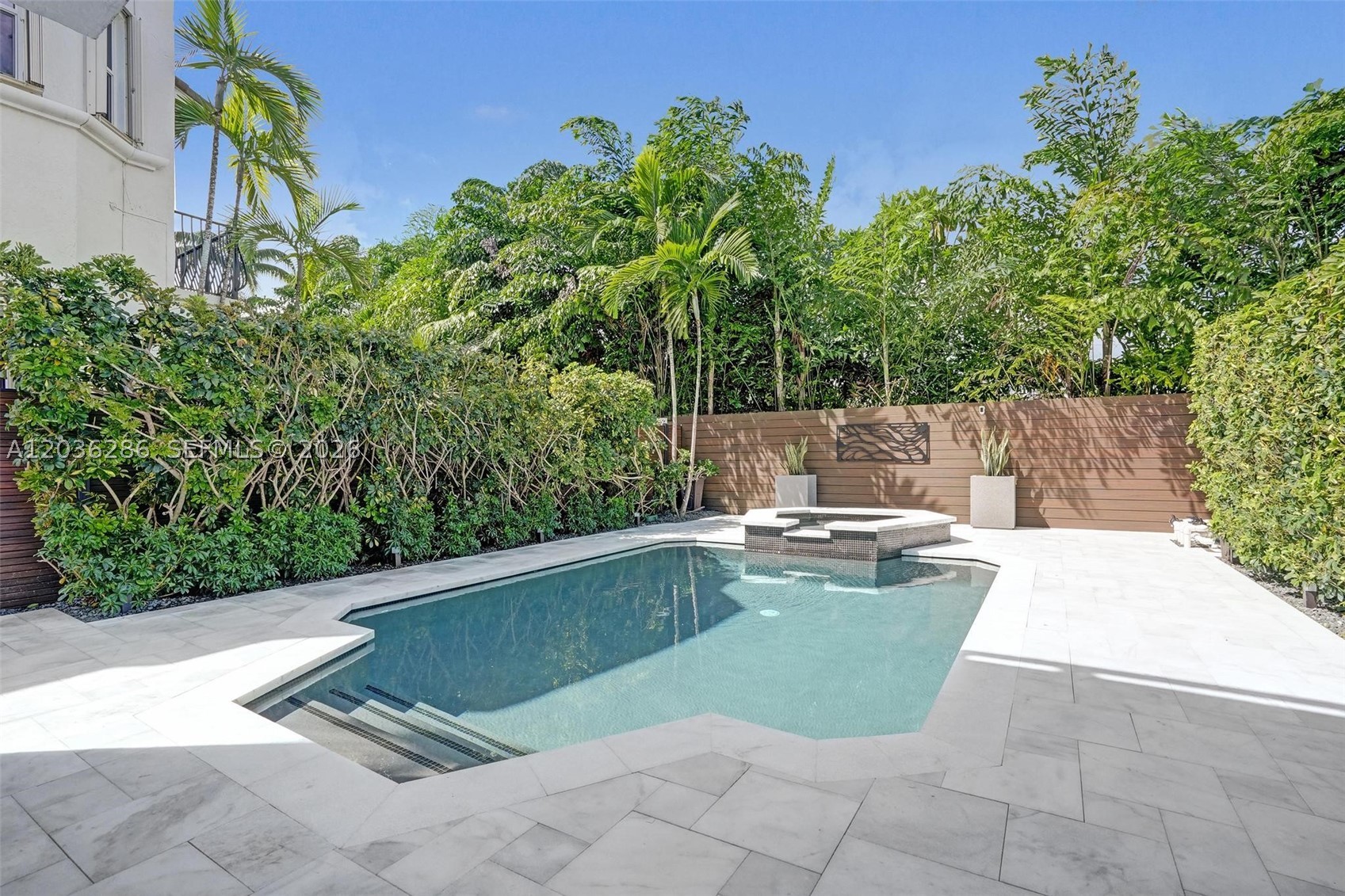 453 SW 5th Ave, Fort Lauderdale FL 33315