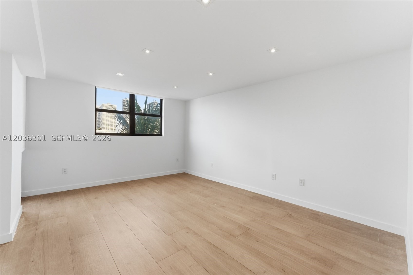 801 N Venetian Dr #308, Miami FL 33139