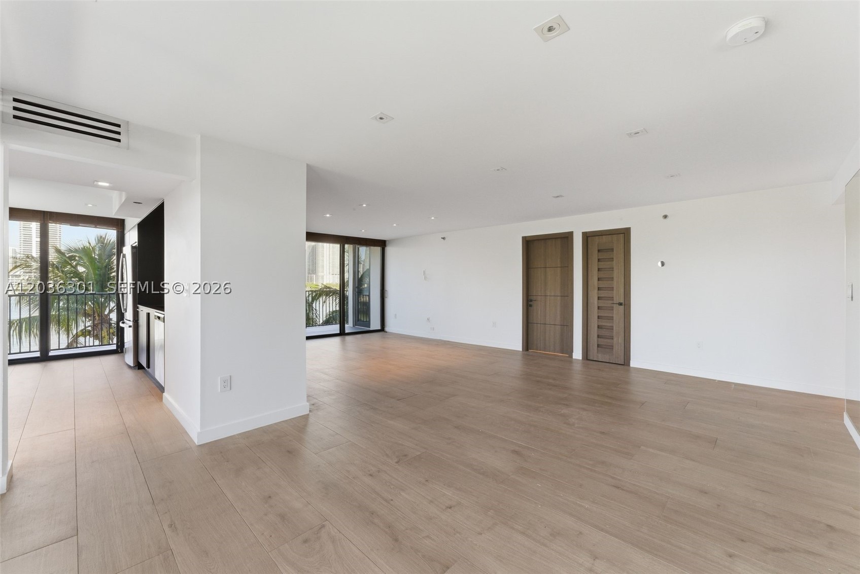 801 N Venetian Dr #308, Miami FL 33139