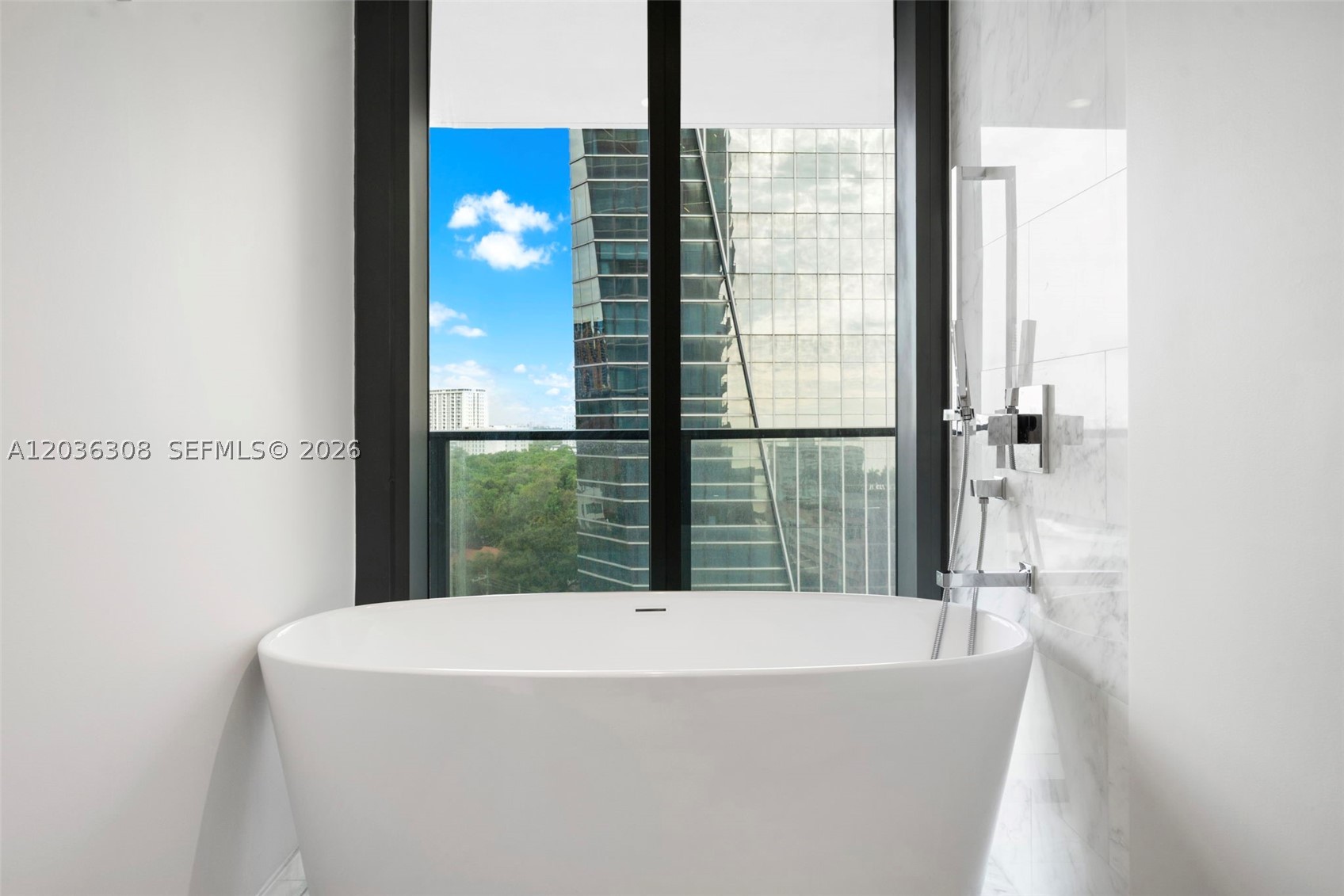 1451 Brickell Ave #1005, Miami FL 33131