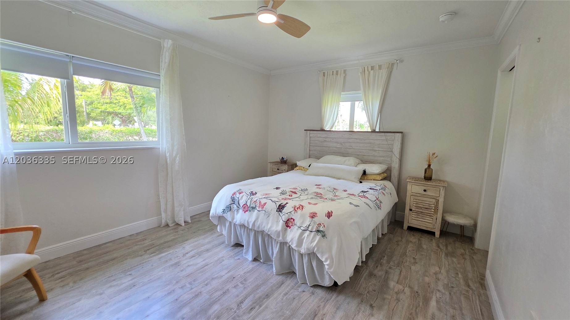 390 NE 127th St, North Miami FL 33161