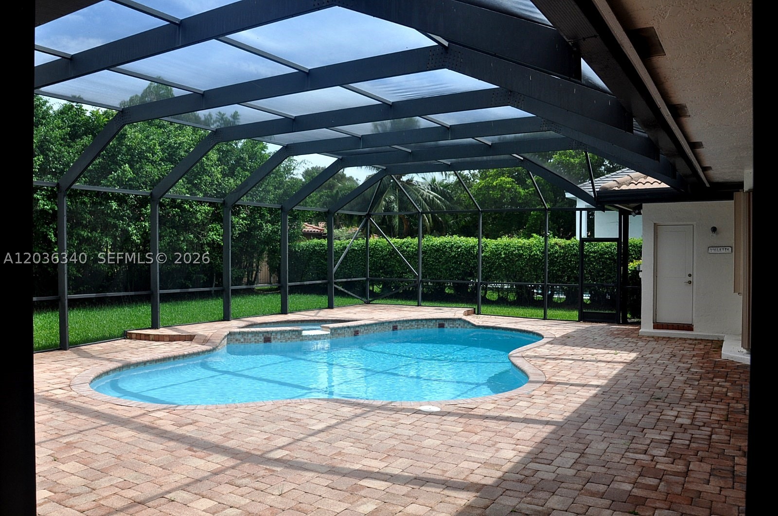 405 Sabal Way, Weston FL 33326