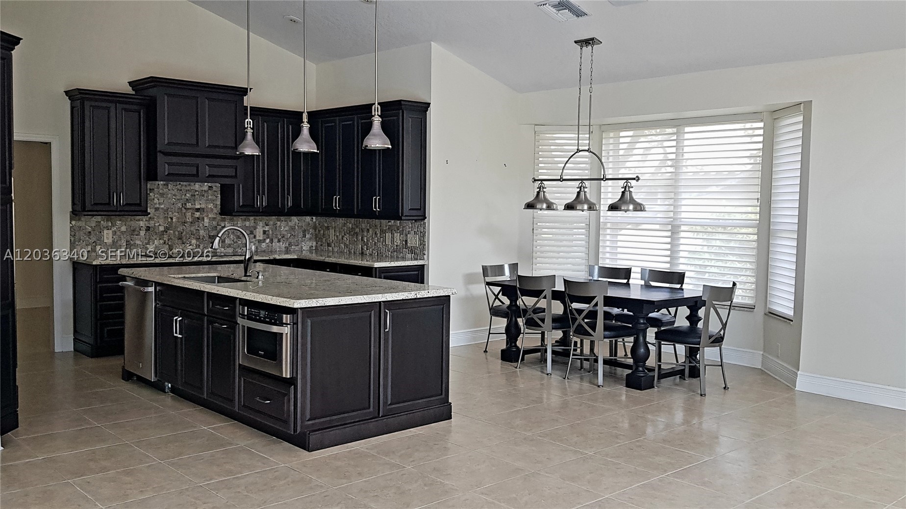 405 Sabal Way, Weston FL 33326