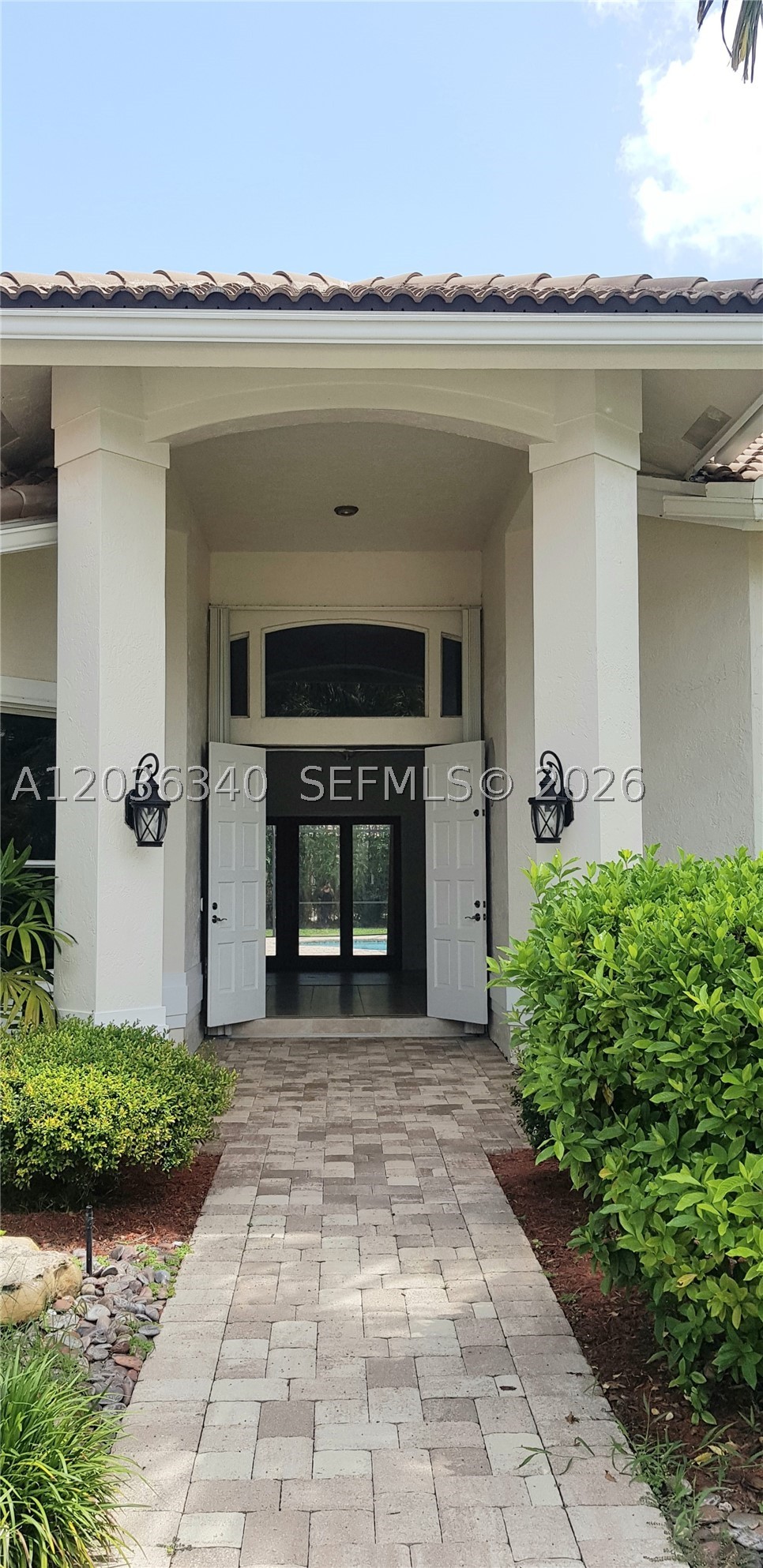 405 Sabal Way, Weston FL 33326