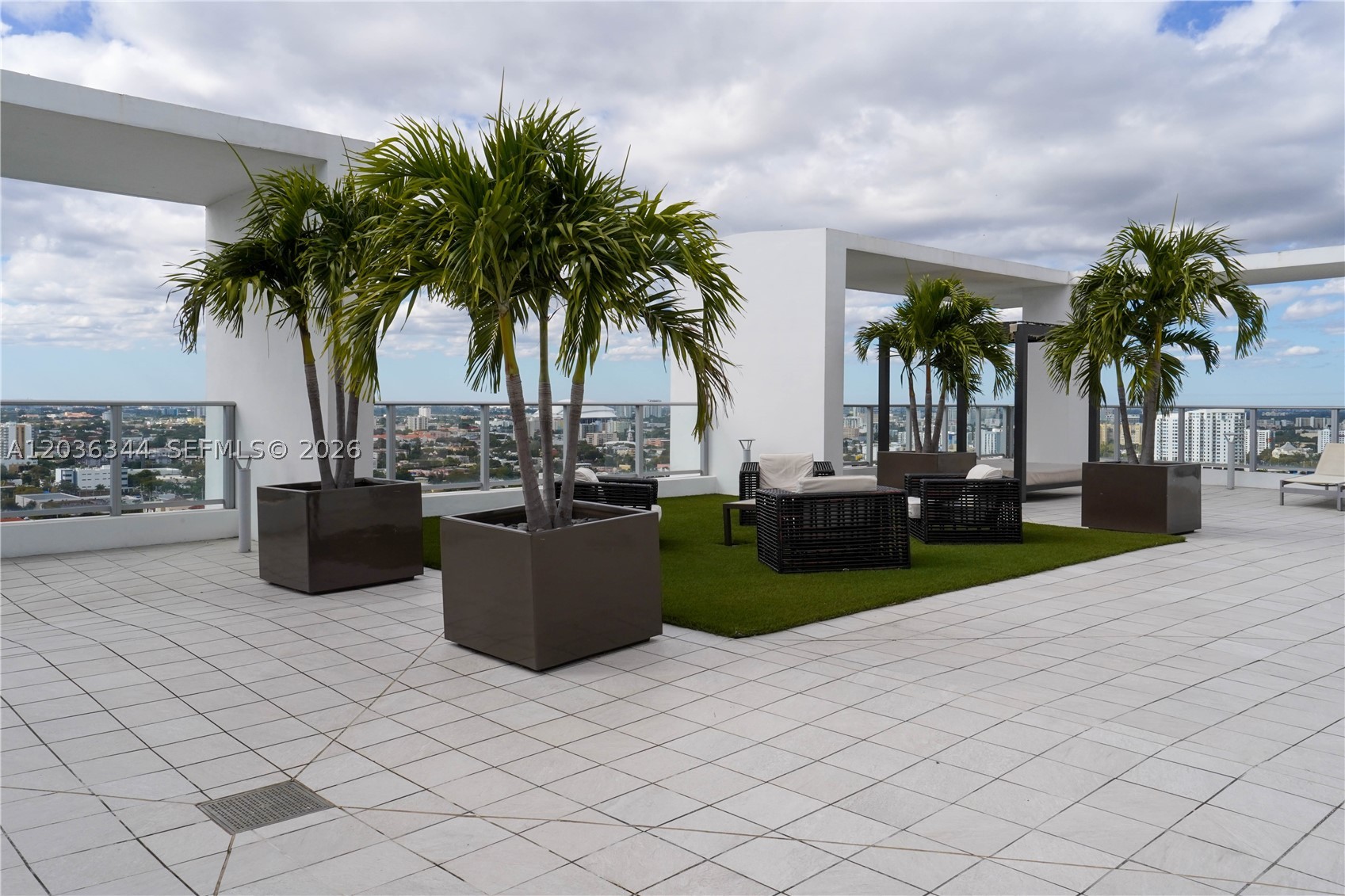 1010 SW 2nd Ave #909, Miami FL 33130