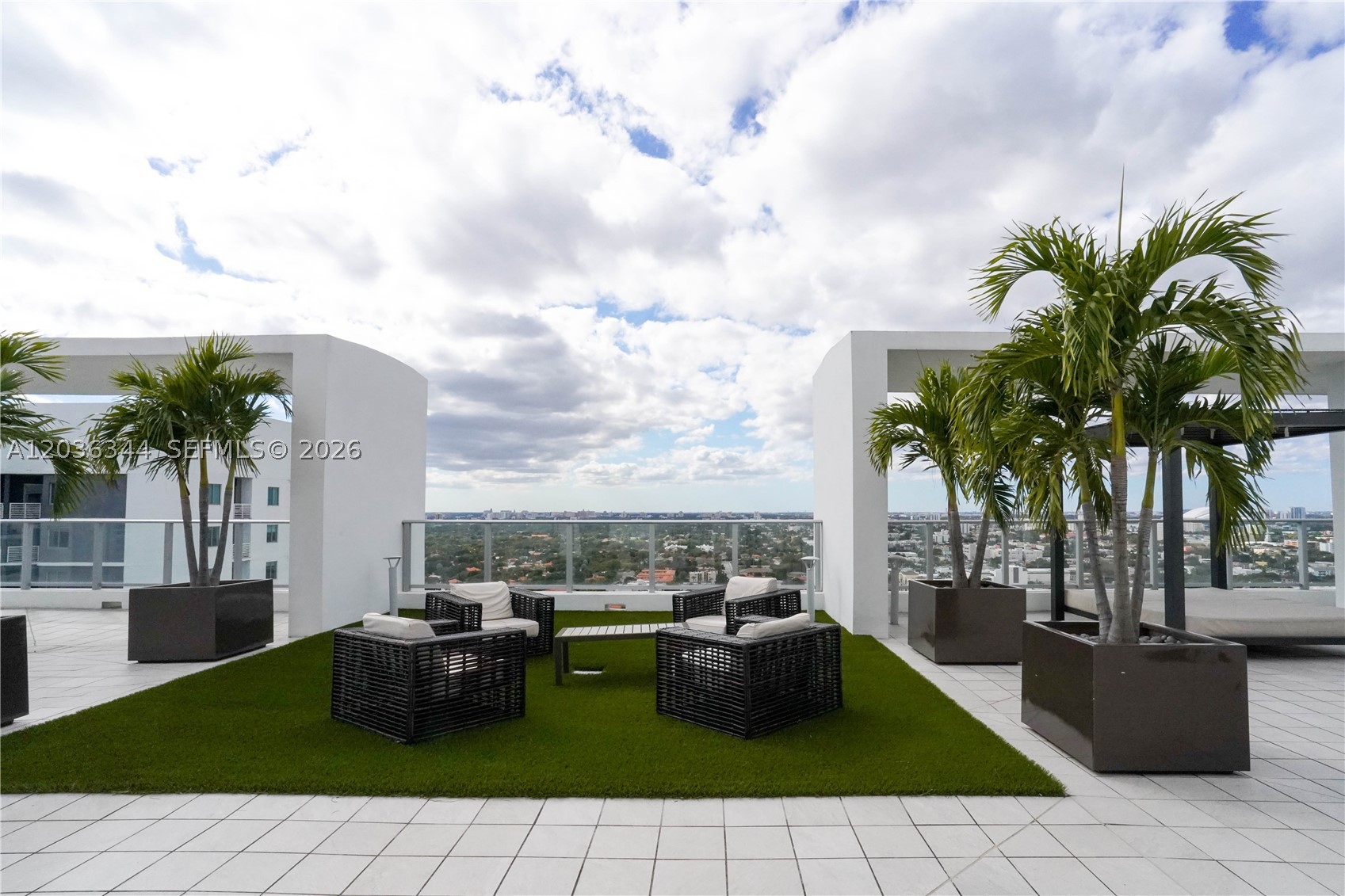 1010 SW 2nd Ave #909, Miami FL 33130