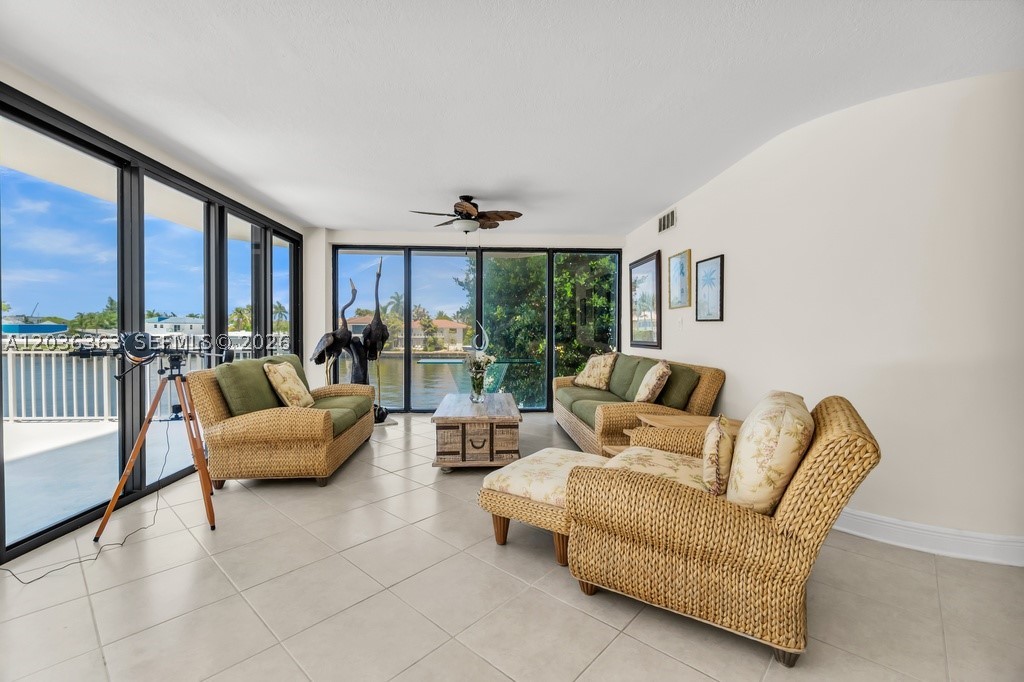3100 NE 48th St #212, Fort Lauderdale FL 33308