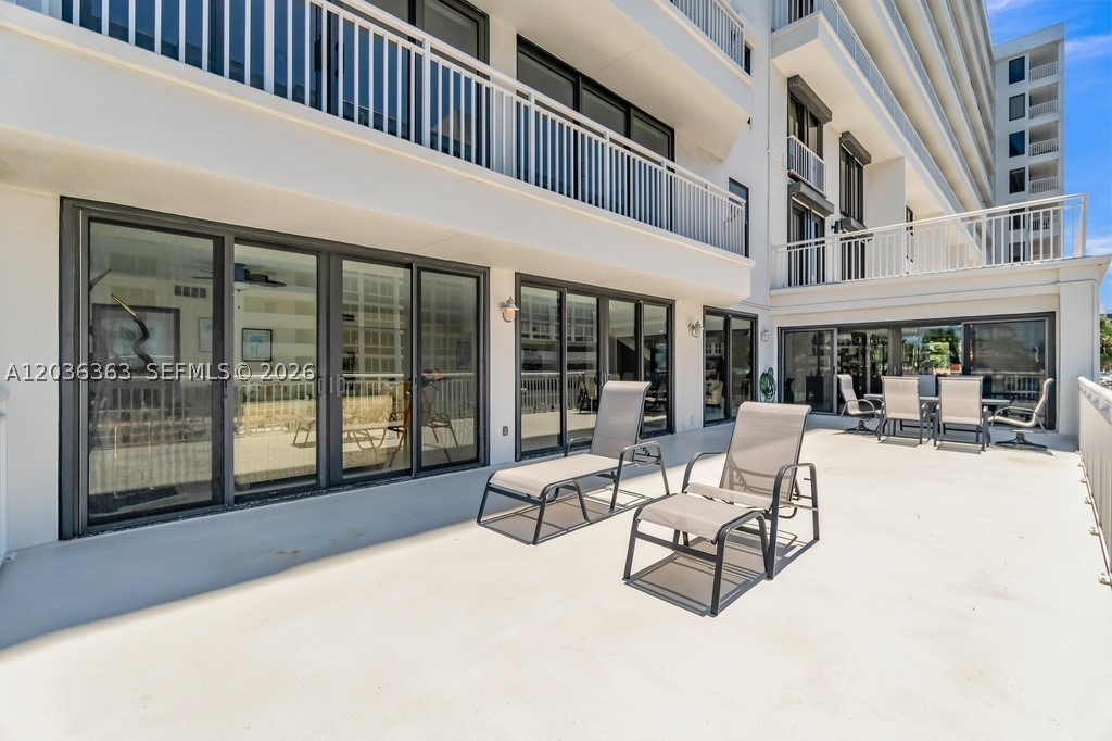 3100 NE 48th St #212, Fort Lauderdale FL 33308